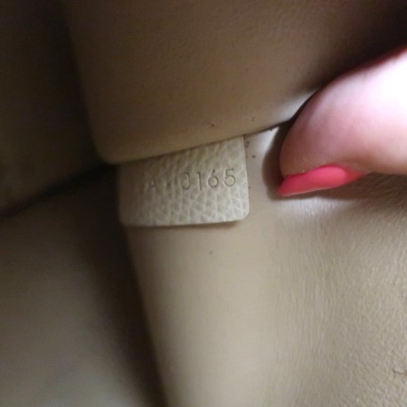 CELINE PHANTOM CABAS TOTE CREAM GRAINED LEATHER - Picture 12 of 12